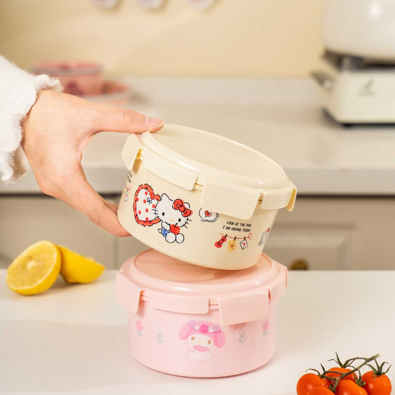 ハローキティ ランチボックス、会社員向けインスタントラーメン - Dim Sum Basket のレビューと価格