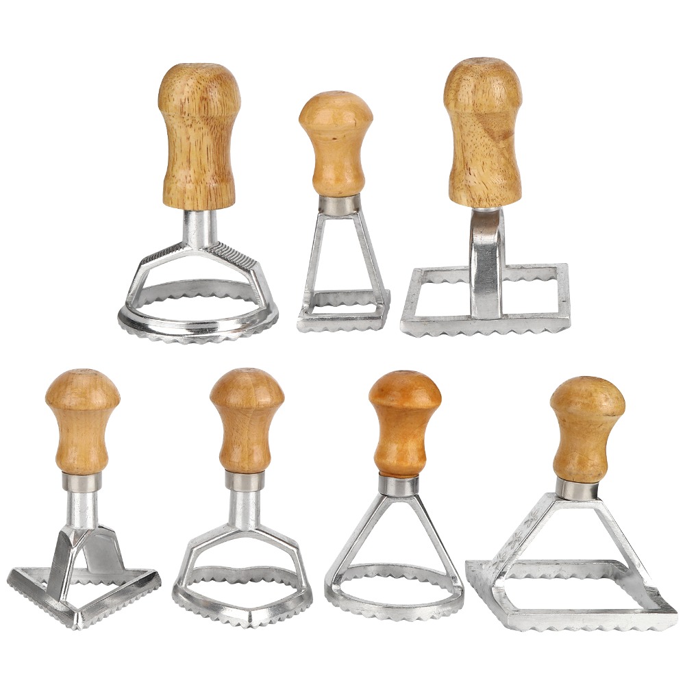 7個入り個別縦型ラビオリカッターセット、無垢材溝付きエッジ餃 - Dumpling Press Set のレビューと価格